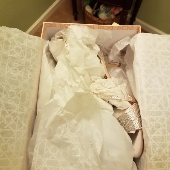 Jewel Badgley Mischka Rhinestone Heeled Sandal Formal 8.5 NIB Tangerine - Picture 6 of 7